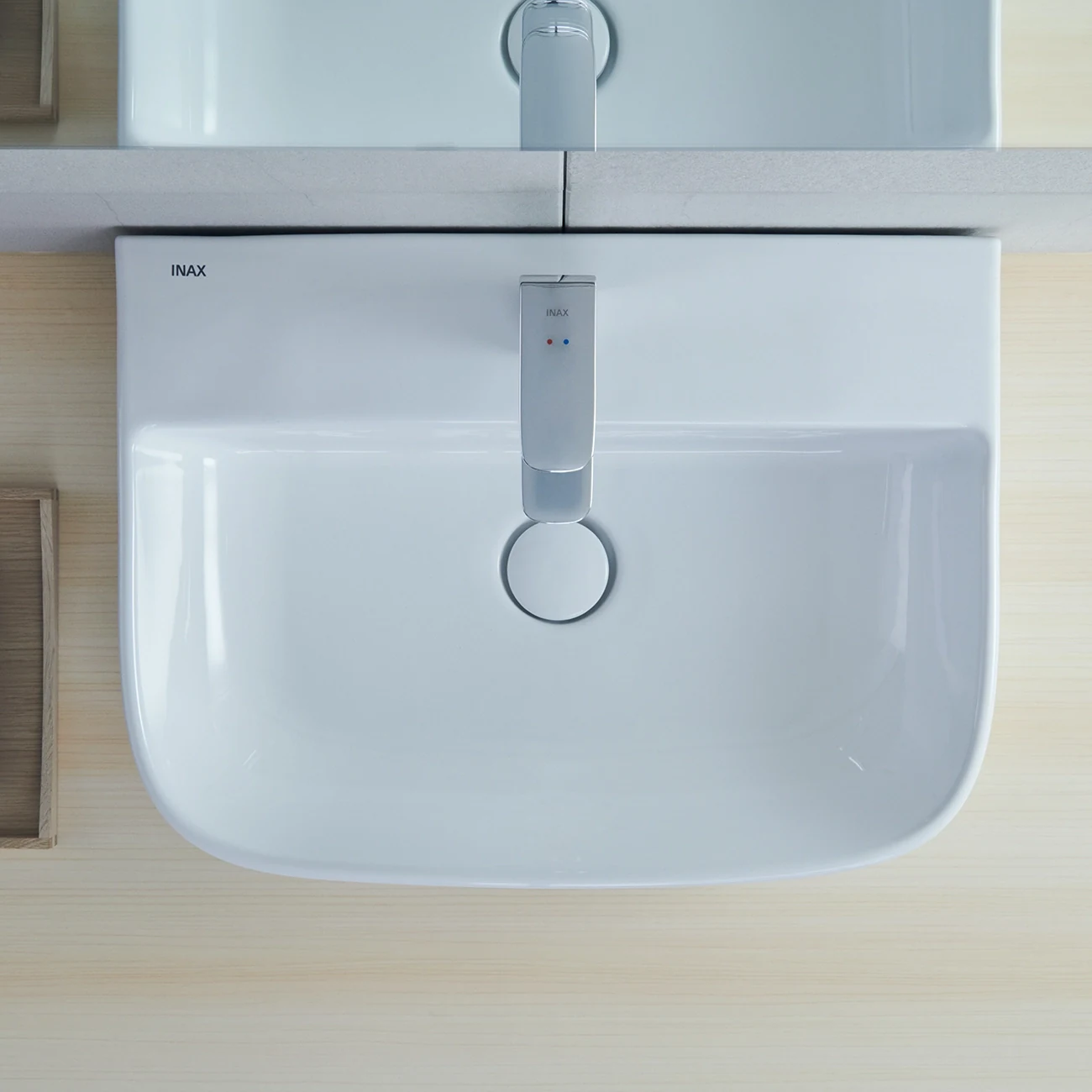 Lavabo chậu rửa mặt INAX AL-632VGC đặt bàn 3 lỗ (AL632V)